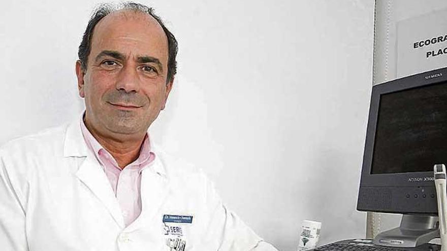 El jefe de Urología del Hospital Universitario de A Coruña, Venancio Chantada.