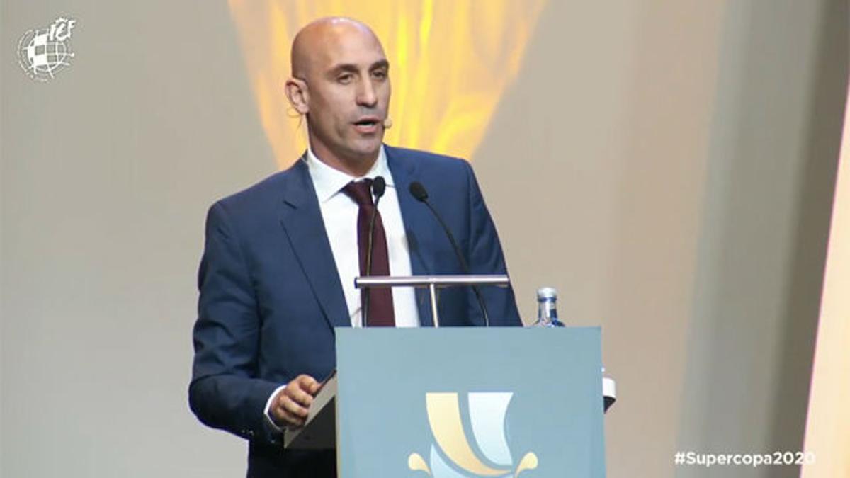 Rubiales: "Las mujeres y hombres acudirán al estadio en plena igualdad"