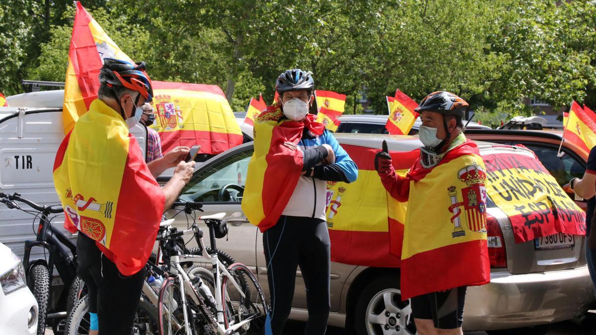 VOX saca más de 6.000 de vehículos por las calles de Castilla y León - La  Opinión de Zamora
