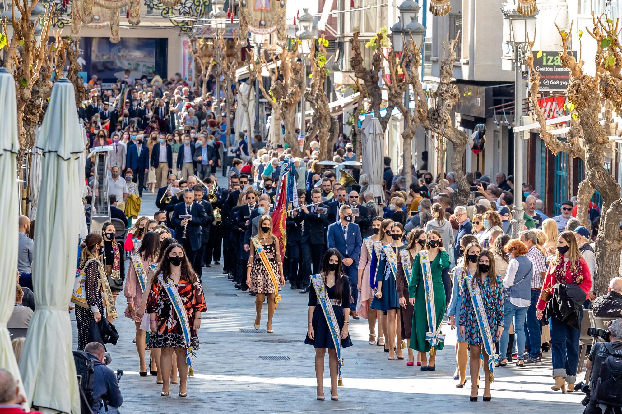 Música y pólvora dan inicio a las Fiestas Mayores Patronales de Benidorm