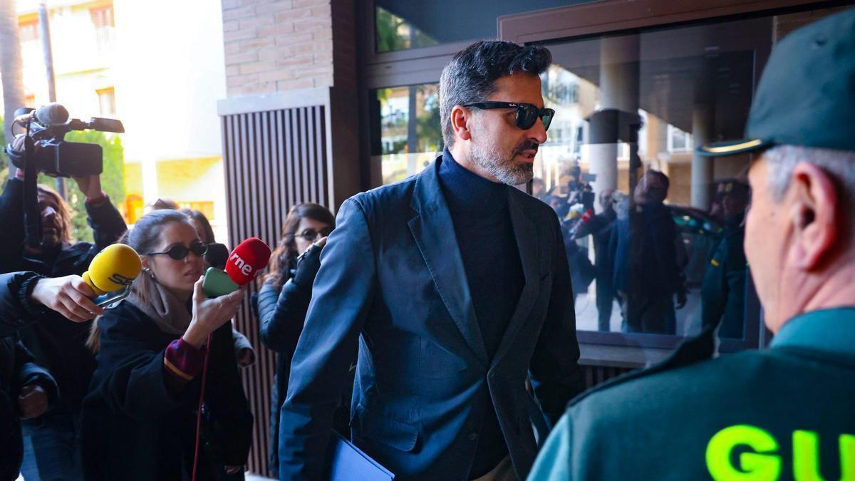 El asesor y director general de Comunicación y Promoción Institucional de Mazón, Paco González, acude a los juzgados para declarar ante la jueza de la dana
