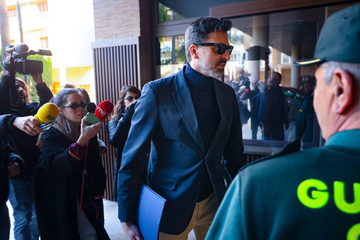 El asesor y director general de Comunicación y Promoción Institucional de Mazón, Paco González, acude a los juzgados para declarar ante la jueza de la dana