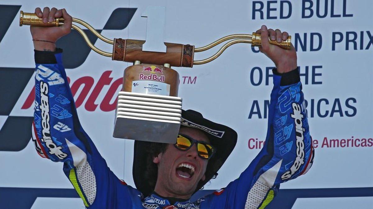 Rins ganó en Austin su primera carrera en MotoGP