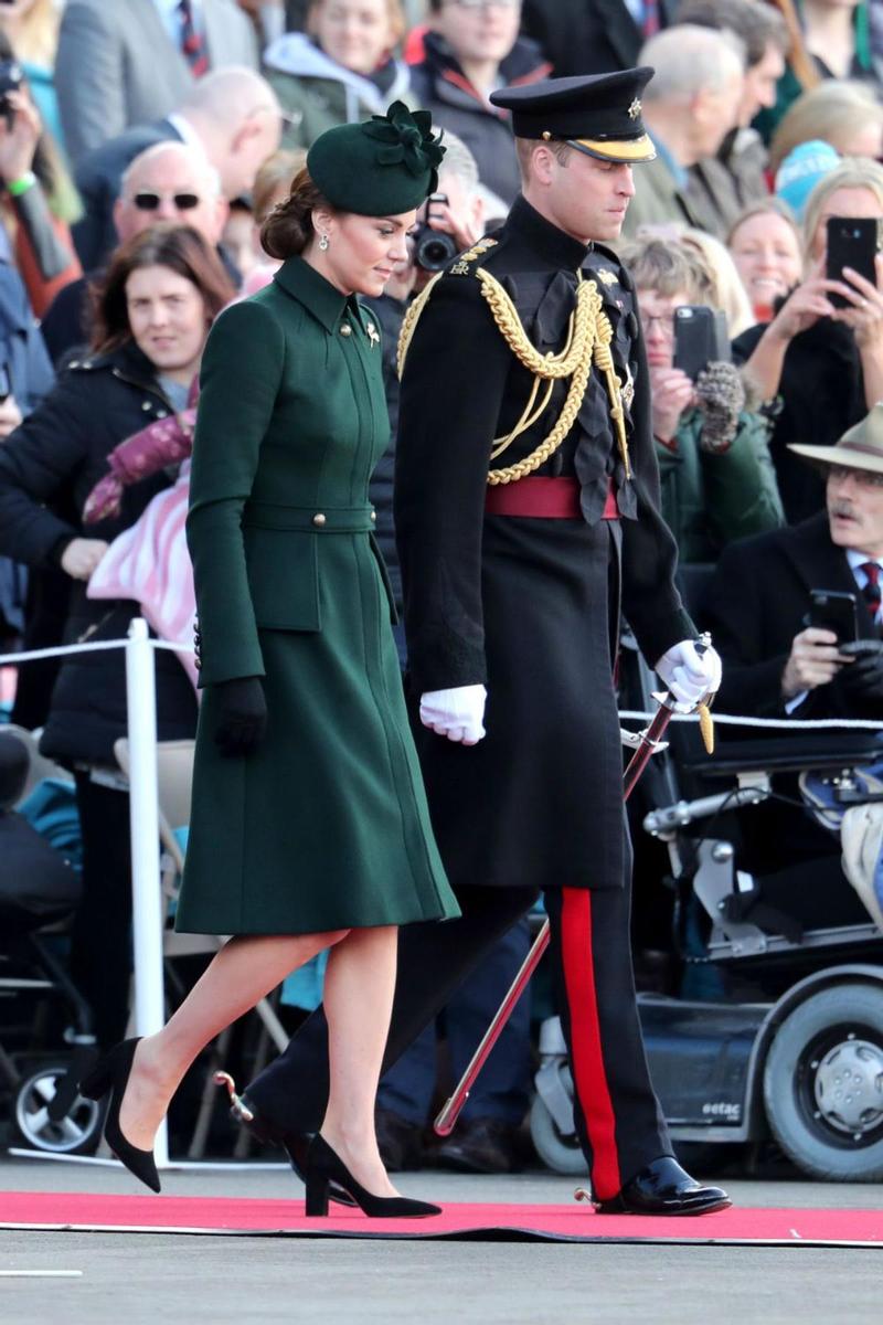 Los duques de Cambridge en el desfile anual de San Patricio en Londres