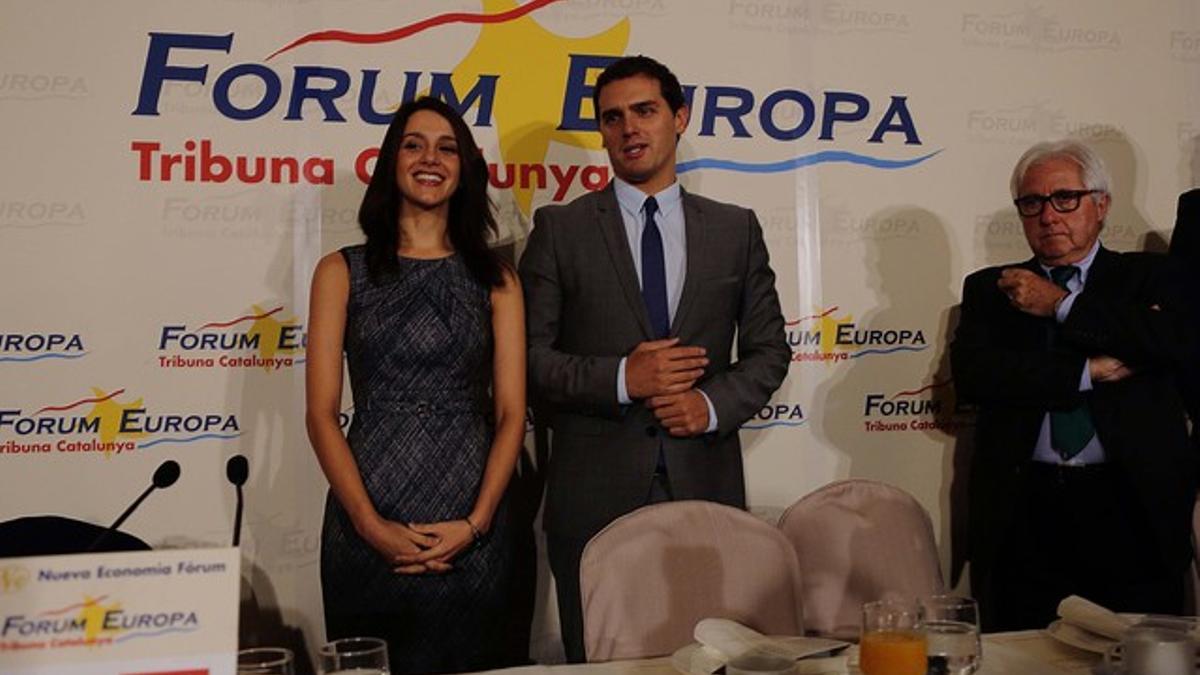 Albert Rivera junto a Inés Arrimadas, en el Forum Europa.
