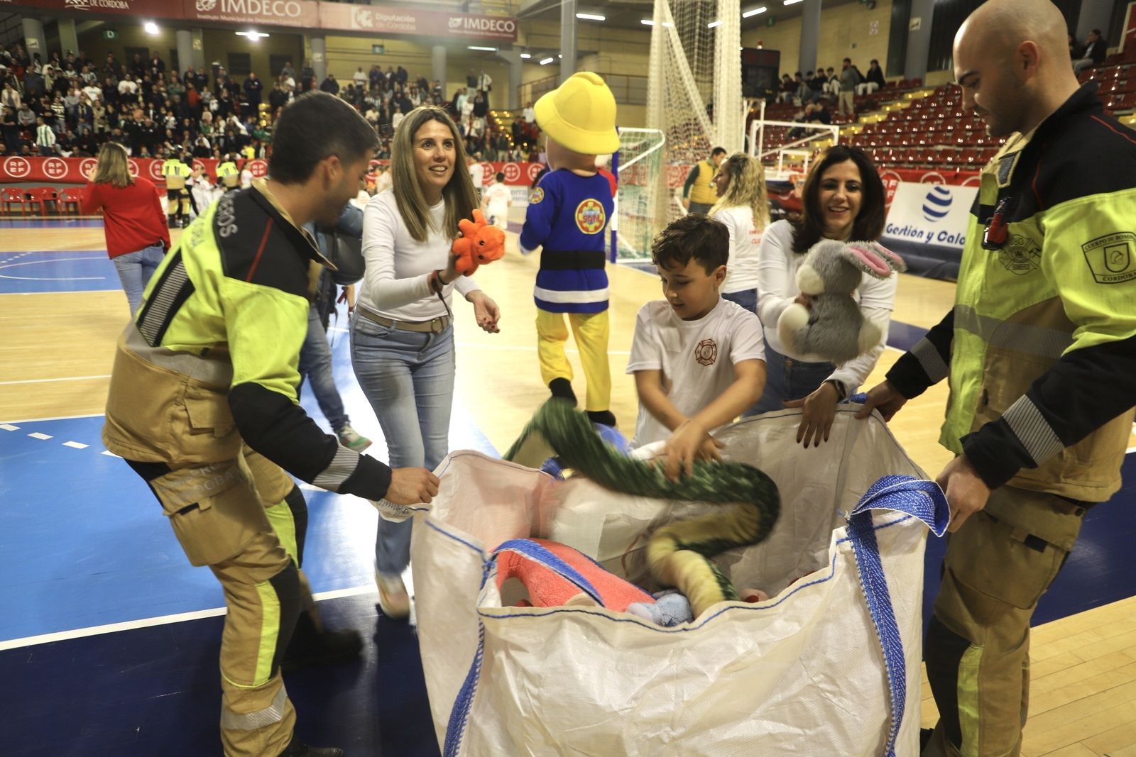 Córdoba Futsal-Viña Albali Valdepeñas | El partido en imágenes