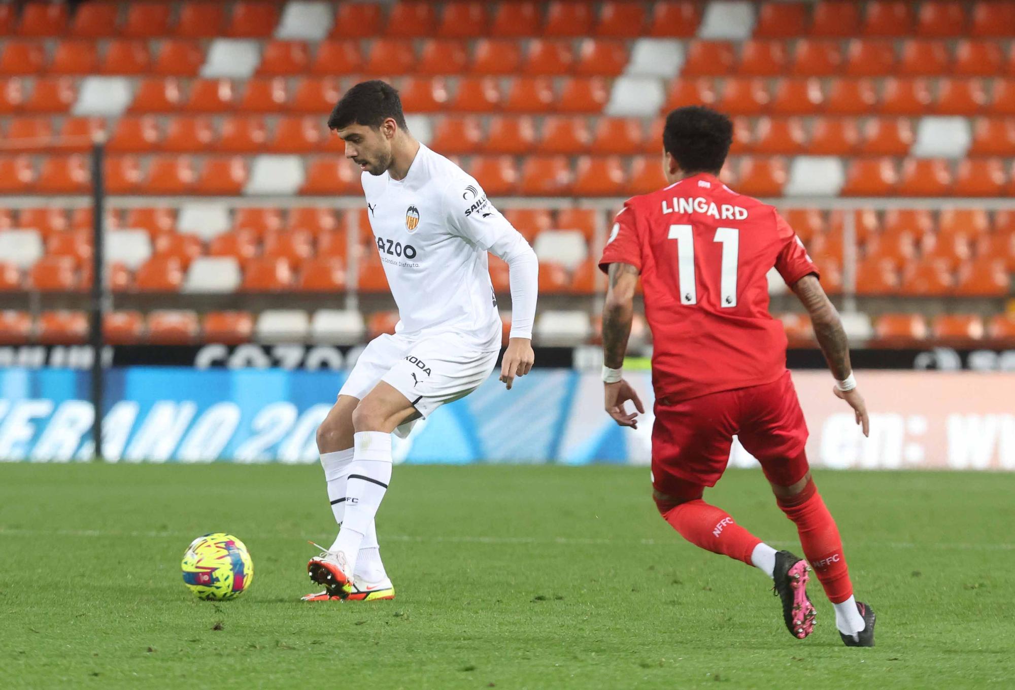 Valencia CF - Nottingham Forest en imágenes