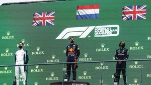 Hamilton critica la «farsa» de Bèlgica i l’F-1 la justifica