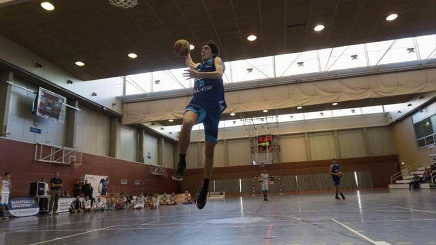 Adrián Sanjuan: &quot;Lo mejor es poder jugar al baloncesto con tus amigos&quot;