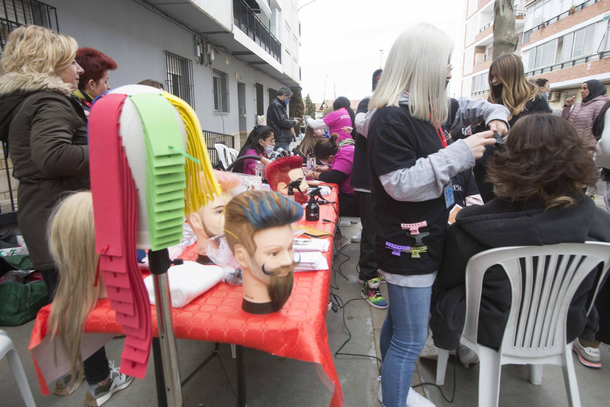 Talleres de estética, emergencias y laboratorios, en plena calle de Alicante
