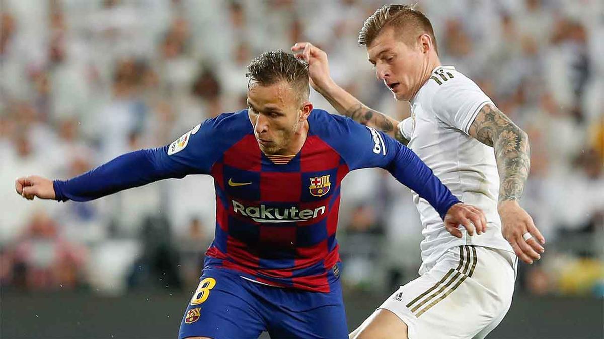 El Barça declara a Arthur intransferible