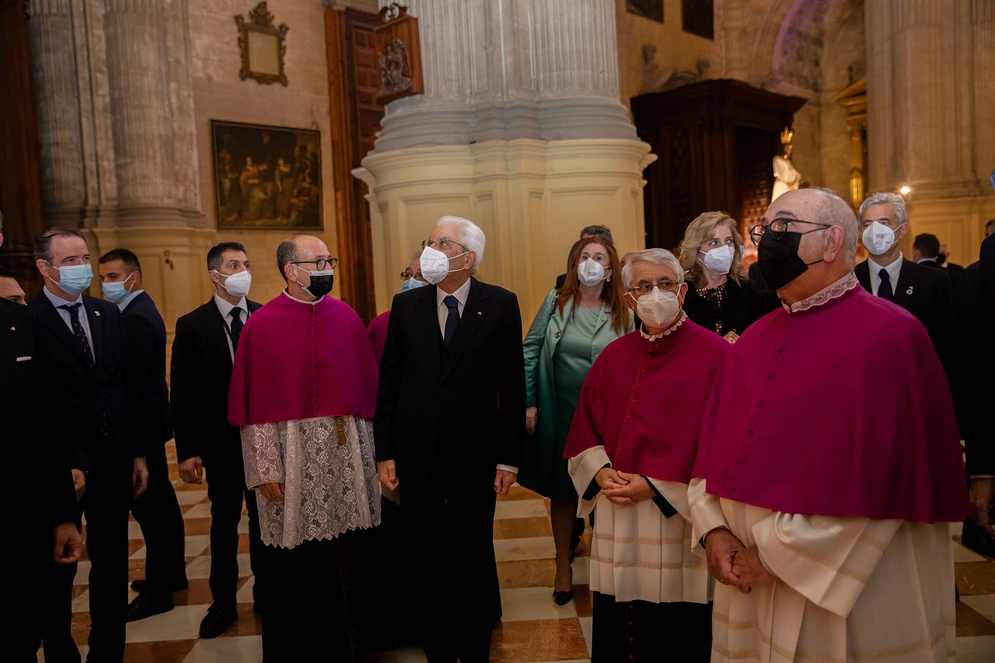 El presidente de Italia, Sergio Mattarella, aprovecha su estancia en Málaga y visita 'El Verbo Encarnado'