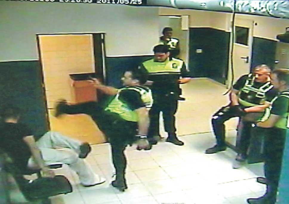 El Supremo confirma la condena a 4 policías locales de Palma por torturar a un detenido