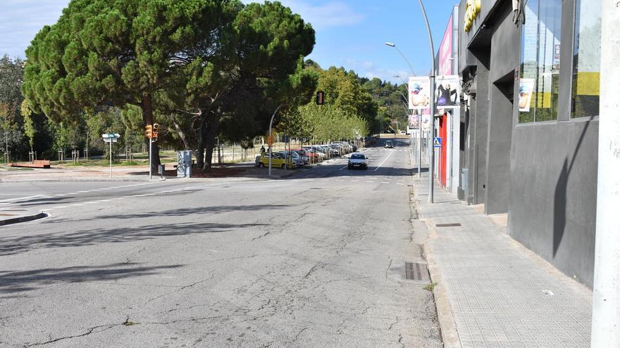 Talls de trànsit nocturns al passeig del Riu de Manresa per obres