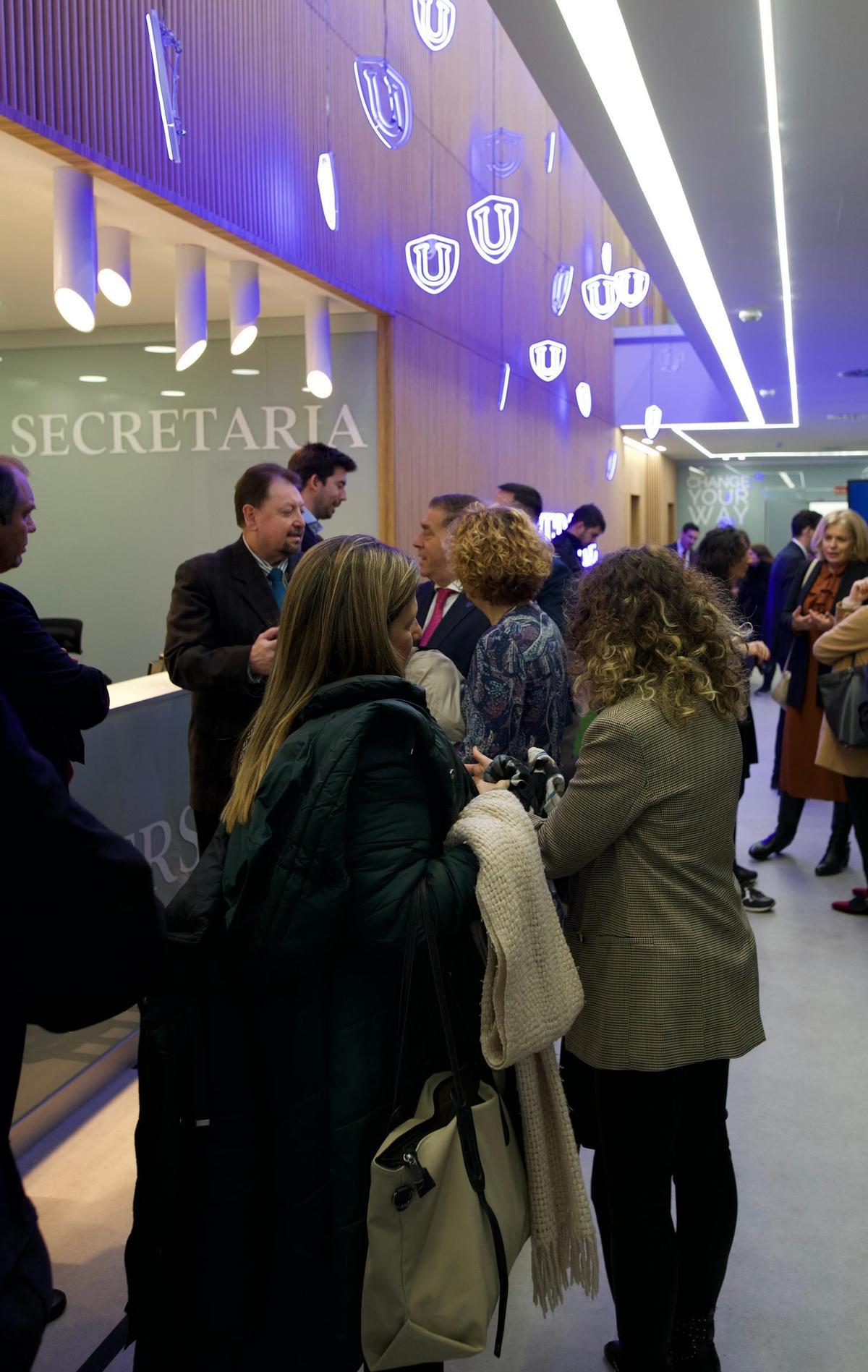 Un momento del acto de inauguración de la nueva sede de UNIVERSAE en Sant Joan Despí