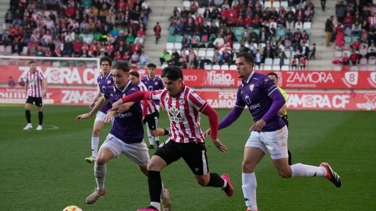 Las imágenes del partido entre el Zamora CF y el CD Guadalajara este 1 de marzo