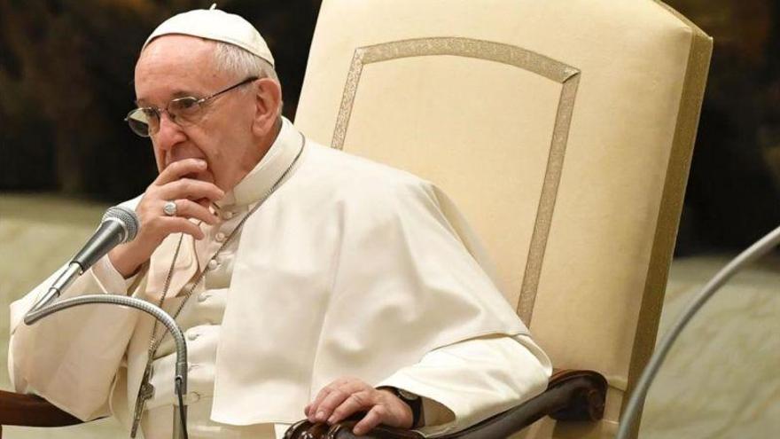 El Papa plantea que hombres casados puedan ser sacerdotes por la falta de vocaciones