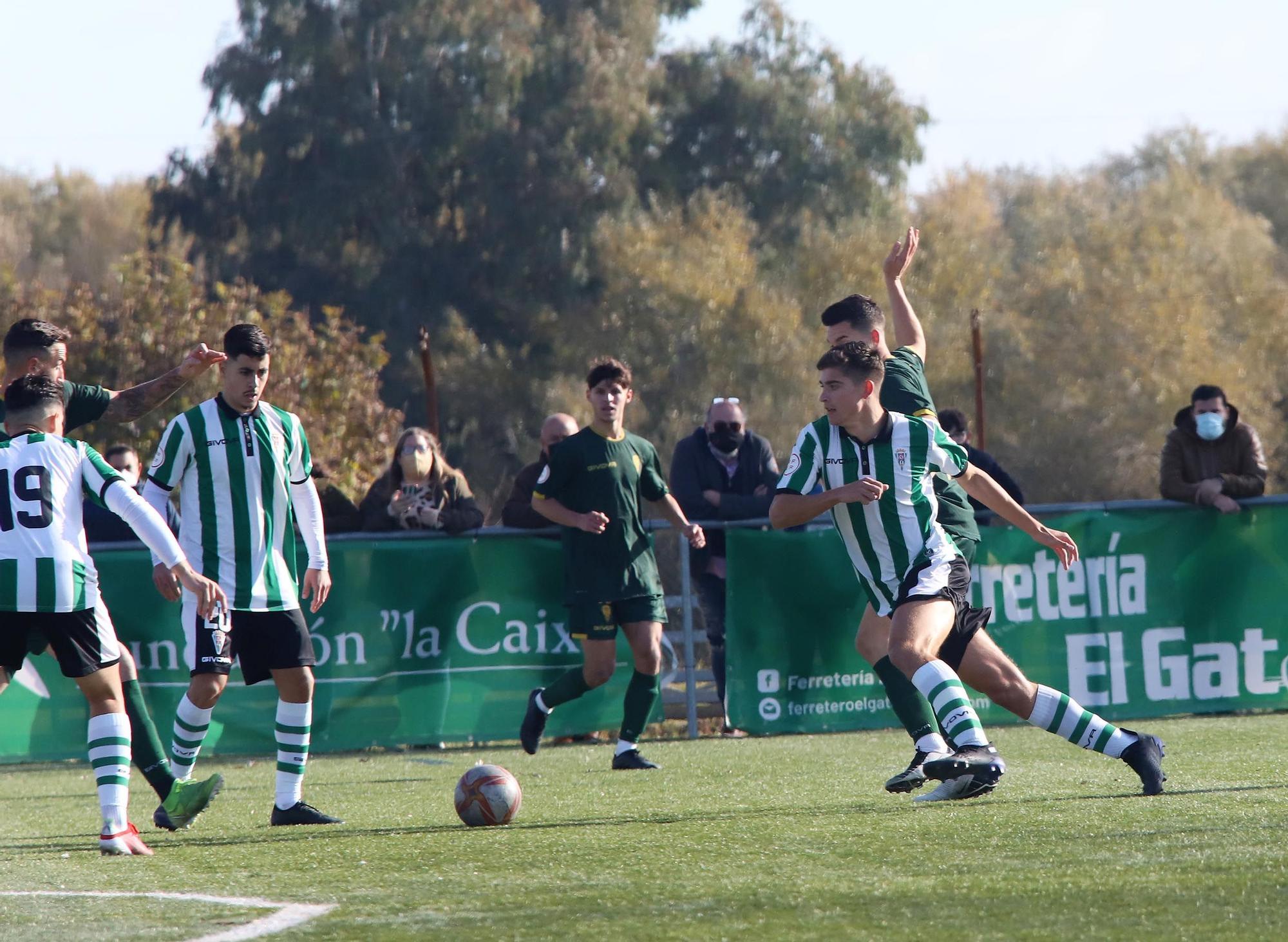 Las imágenes del Córdoba B-Cabecense