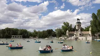 Antes de Ifema o el Jarama estuvo el Retiro: los 90 años del Jardín Artístico que alojó un Gran Premio y vio a Ángel Nieto en el podio