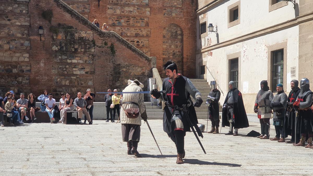 Exhibición de esgrima medieval.