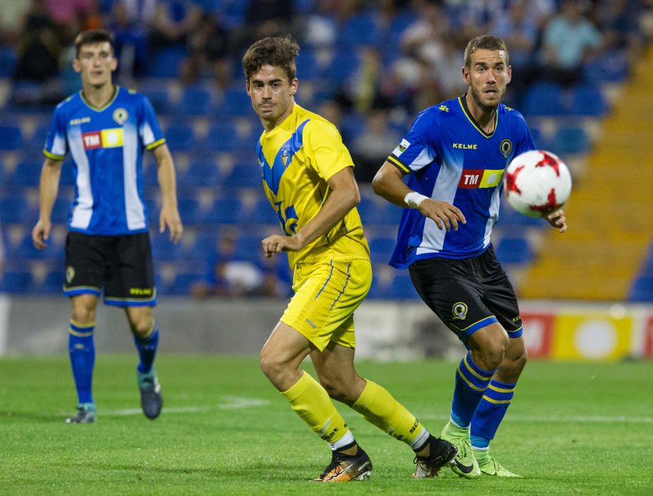 El Hércules regala otro empate en casa ante el Badalona por su nula ambición.