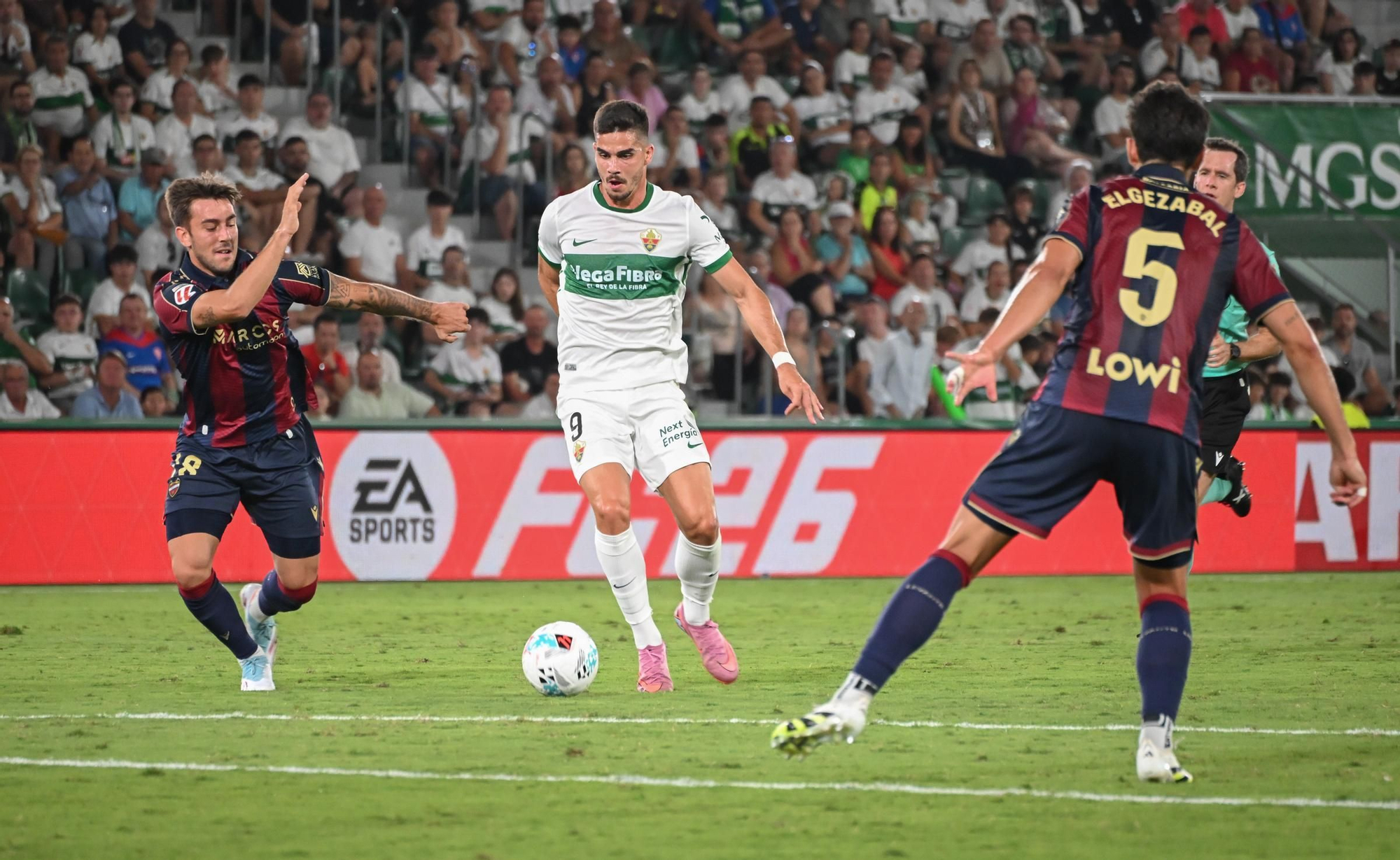 Las mejores imágenes del la victoria del Elche CF frente al Levante (2-0)