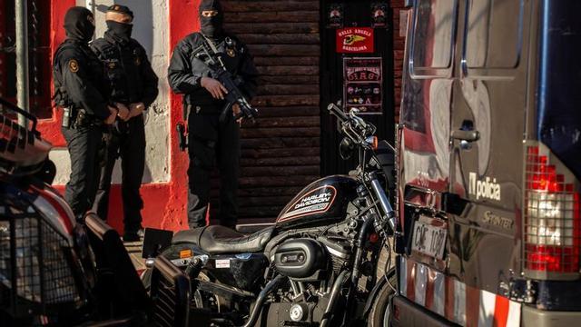 Bandas moteras en España, asociaciones legales pero con ingresos ilícitos.