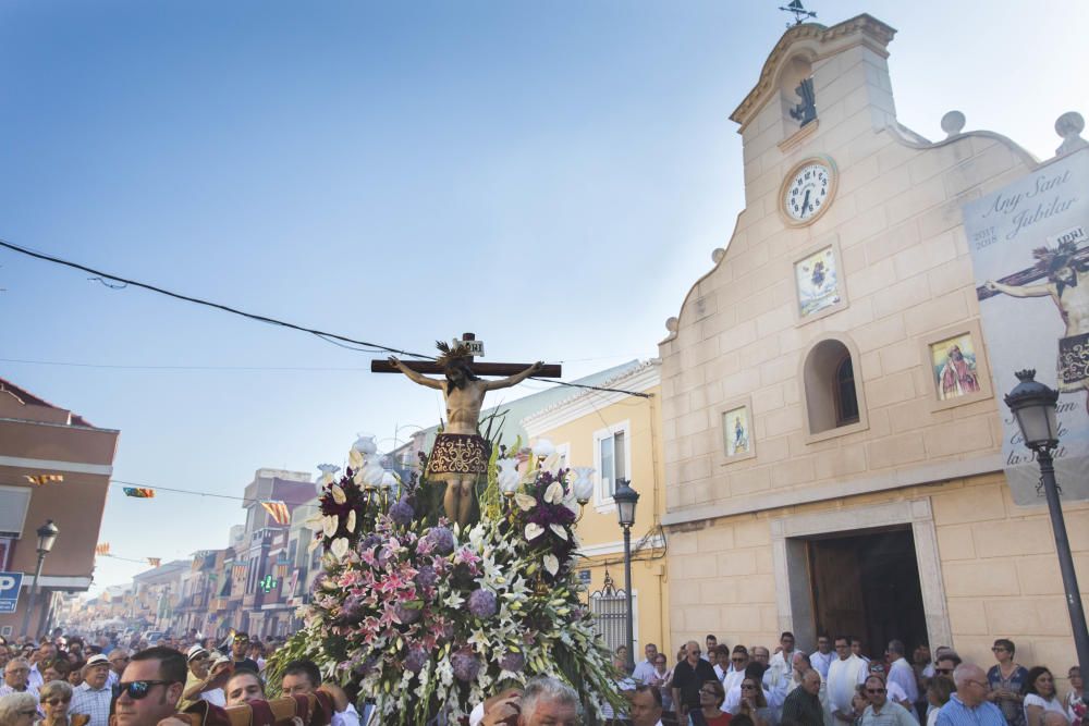 El Cristo del Palmar surca las aguas de l'Albufera