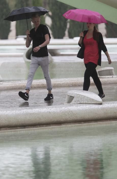 Llueve en la ciudad de Valencia