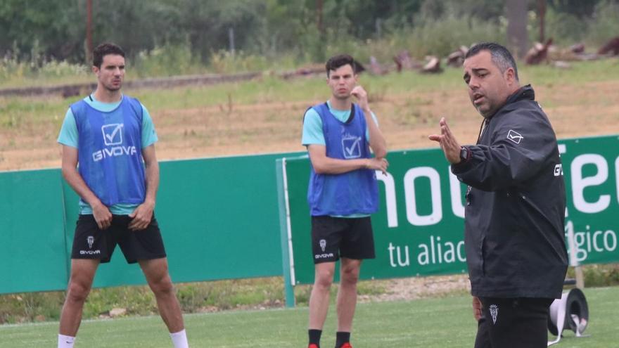 El Córdoba CF vuelve a los entrenamientos con una oleada de bajas
