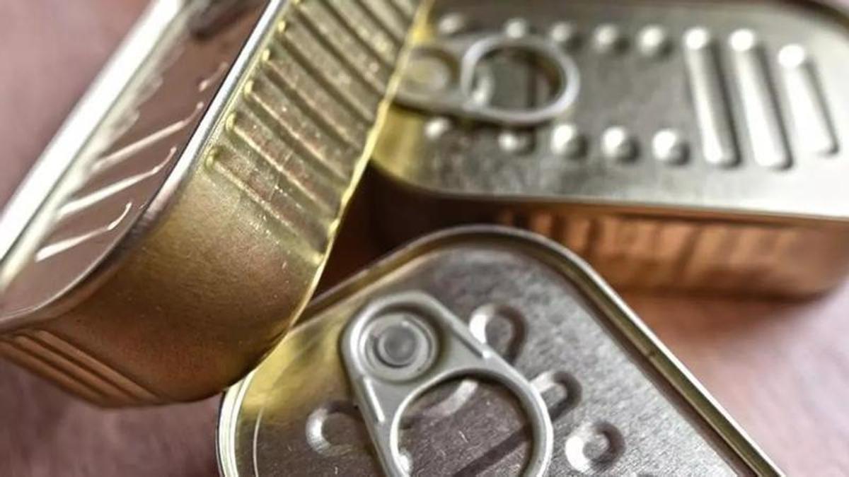 Las cuatro latas de conserva que los expertos recomiendan consumir solo de manera ocasional.