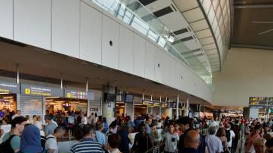 Els aeroports espanyols han vist créixer el nombre de passatgers.