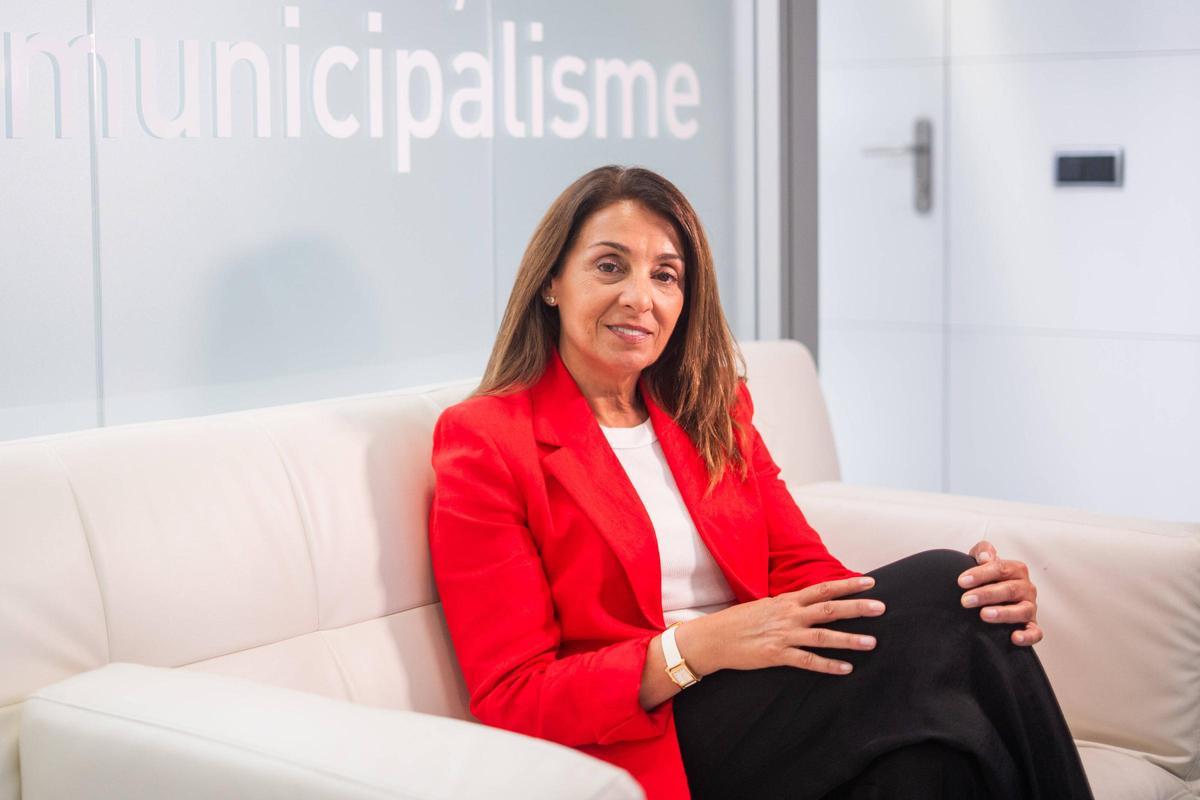 Meritxell Budó (Junts), presidenta de la Associació Catalana de Municipis (ACM) y alcaldesa de La Garriga, posa para EL PERIÓDICO.