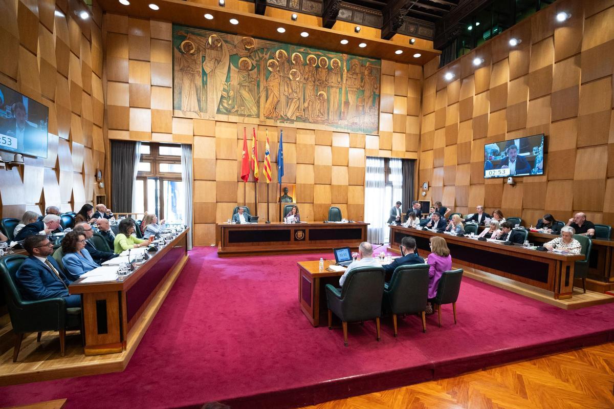 Imagen del pleno del Ayuntamiento de Zaragoza, este jueves.