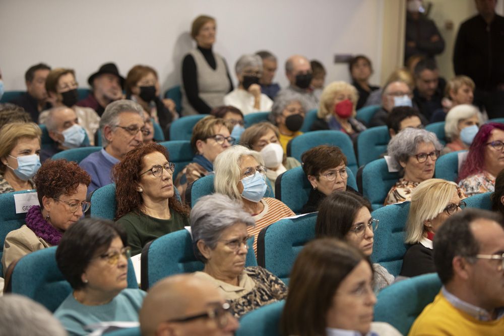 Canet d'En Berenguer. El magistrado Joaquín Bosch llena el salón de actos del ayuntamiento en uno de los actos por el 25N.