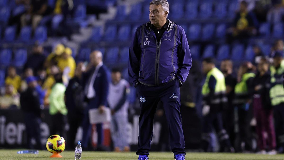 Domènec Torrent: Monterrey Club World Cup Coach