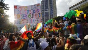 Marcha de colectivos de la comunidad LGTBI+ en Ecuador
