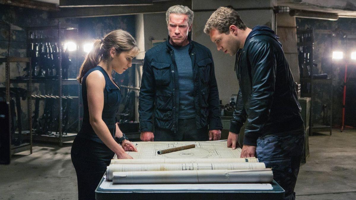 Emilia Clarke, Arnold Schwarzenegger y Jai Courtney, en Terminator: Génesis