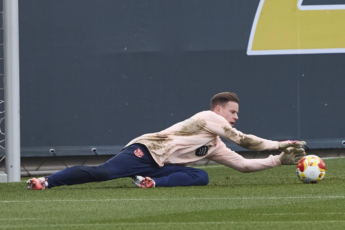Ter Stegen, en el último entrenamiento previo al debut en la Copa en Guadalajara.