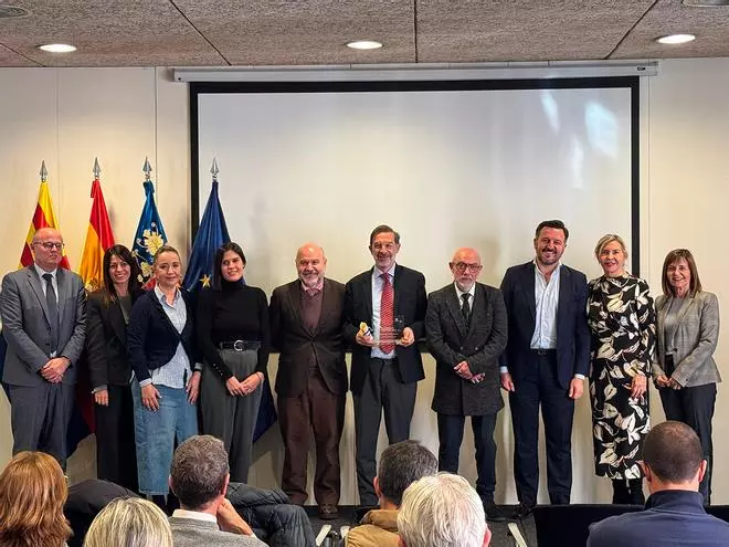 El profesor de la UMH y asesor del alcalde de Elche, Martínez-Pujalte, Premio "cermi.es"