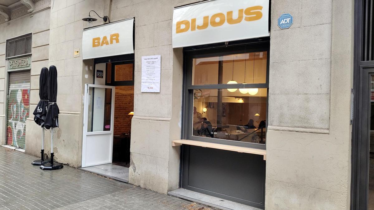 La entrada de Bar Dijous.