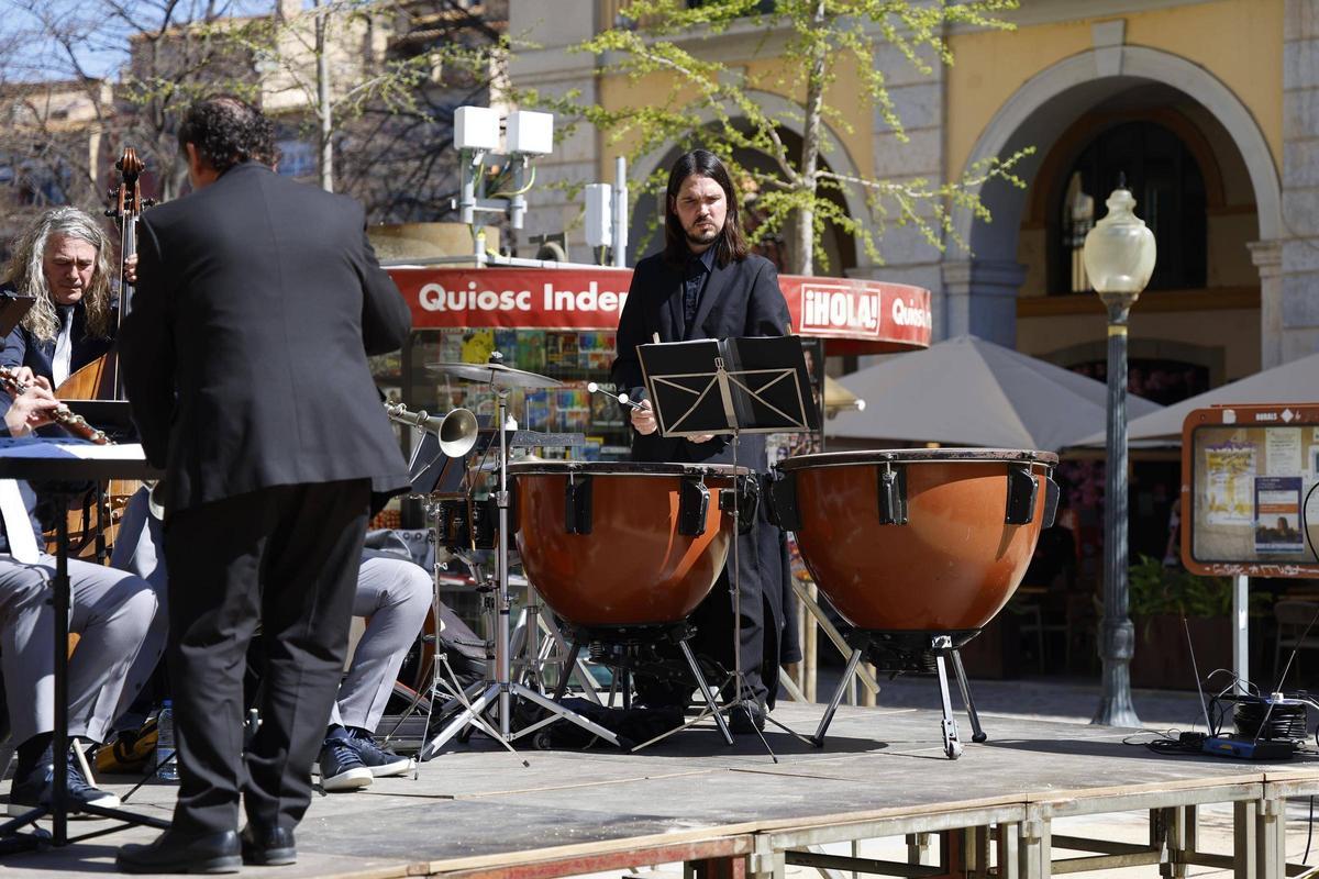Les imatges del concert de Setmana Santa amb la cobla La Flama de Farners