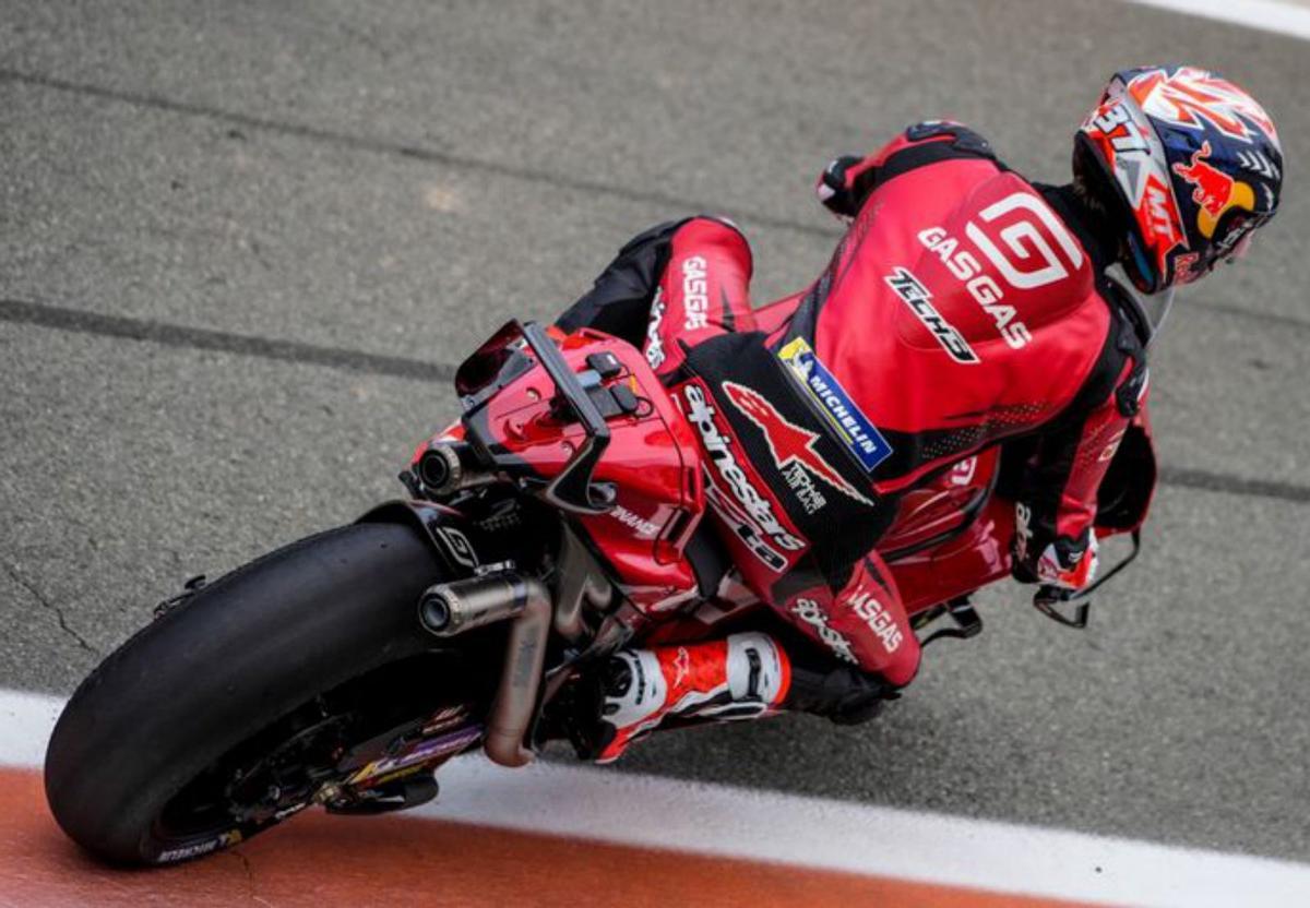Acosta le toma el pulso a MotoGP | ARI LUCENA 