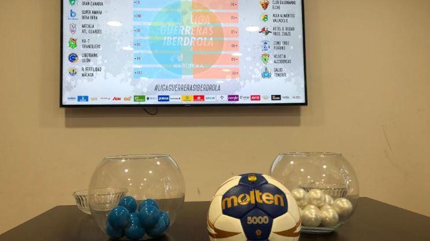 Imagen previa al sorteo del calendario de La Liga Iberdrola en la sede de la Real Federación Española.