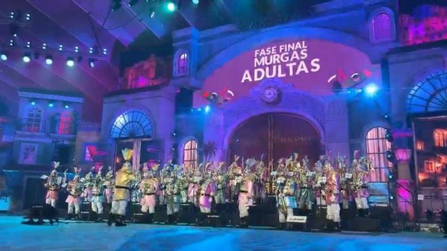 La Ni Fú-Ni Fá sobre el escenario de los Ritmos latinos