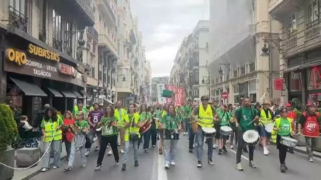 Músicos por la educación pública, la otra asamblea de docentes en la manifestación de educación de València
