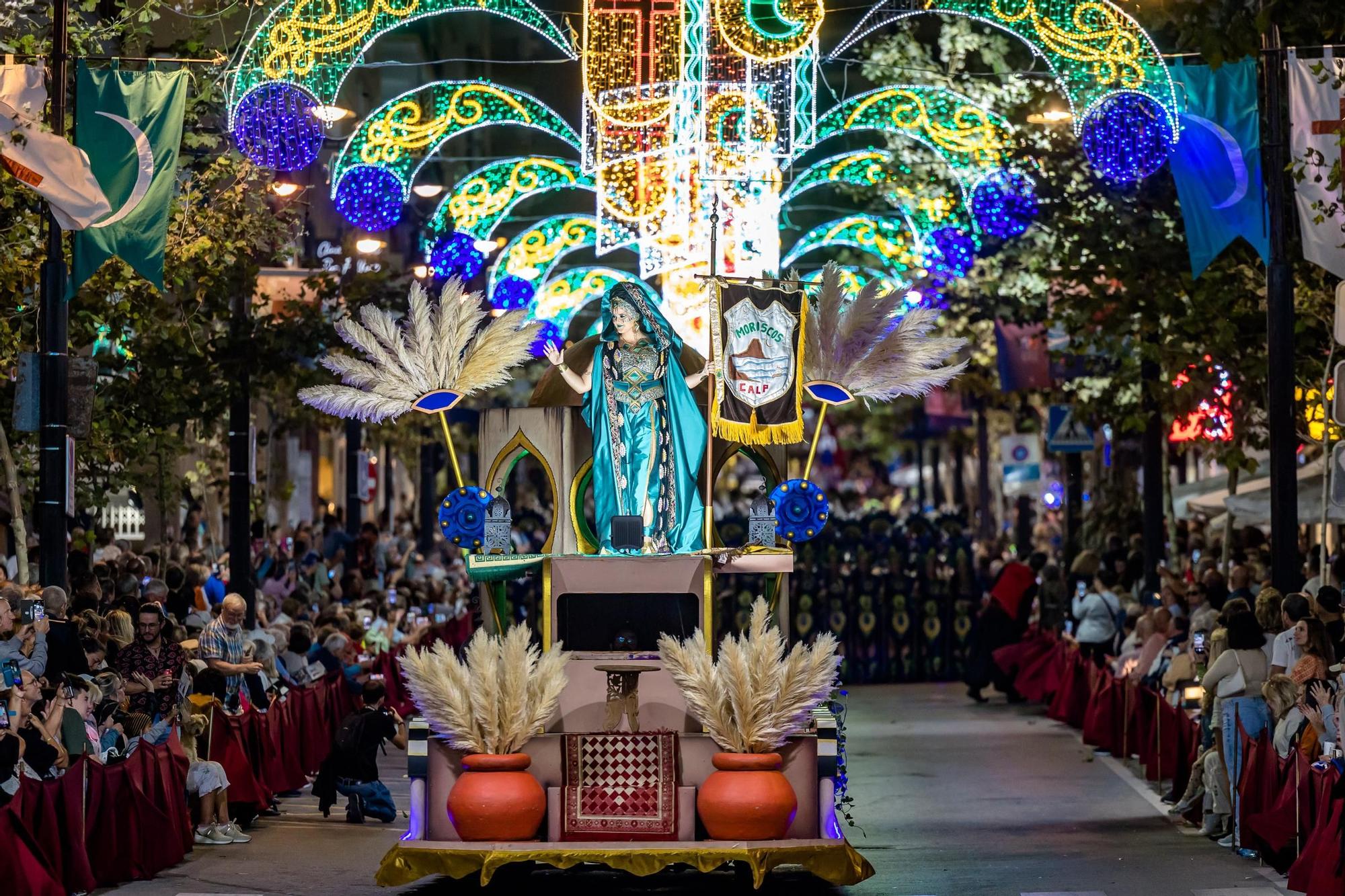 Desfile de Moros y Cristianos en Calp