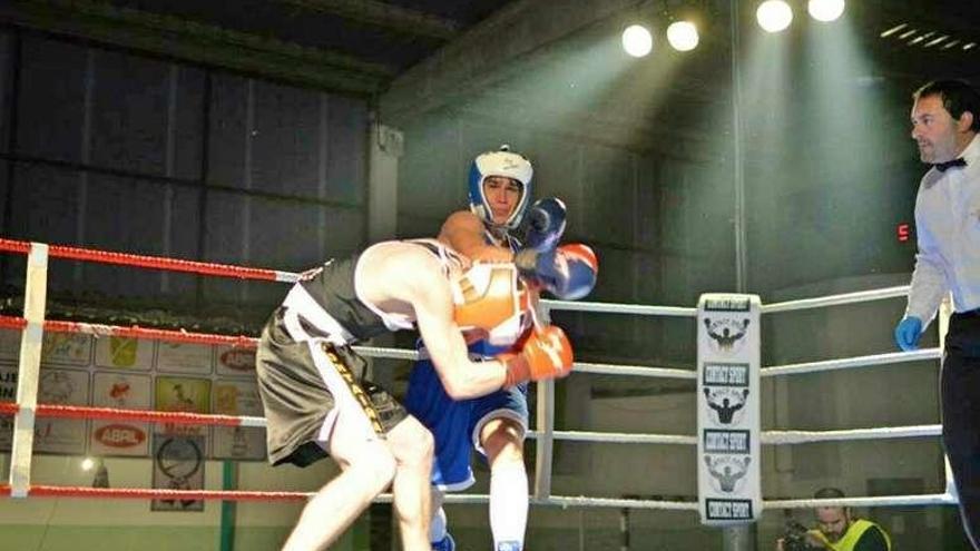 Combate de la última velada de Boxeo en A Cañota. // Santos Álvarez