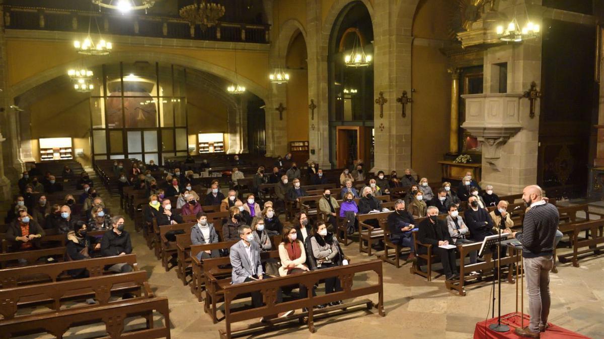 La presentació del llibre sobre la història de la basília de Santa Maria d’Igualada | JOSEP SOLÉ