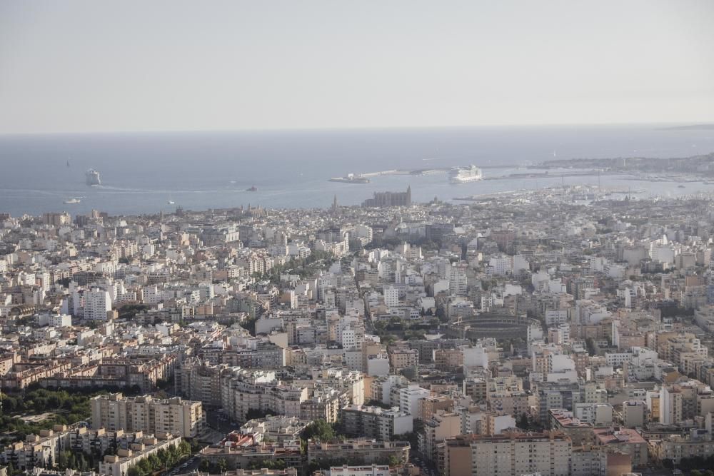 Mira Mallorca vista desde un helicóptero